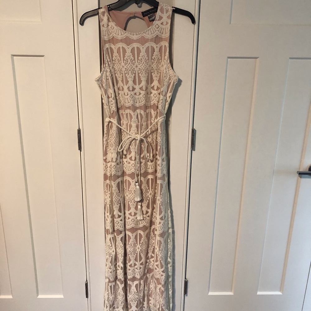 Lace dress NWT